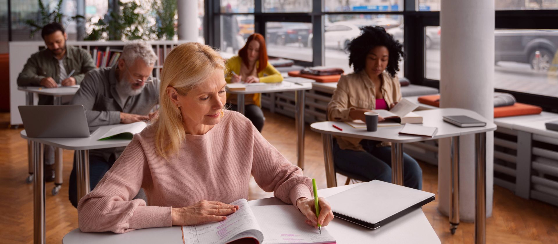 Educação para jovens e adultos – Oportunidades e programas de ensino